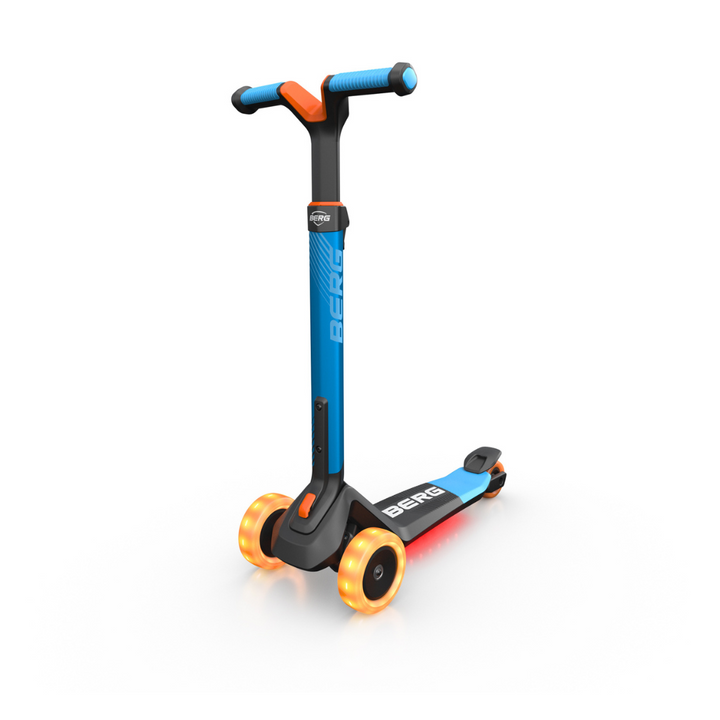 BERG Nexo - Foldable 3 wheeled lights and LED Deck - Blue