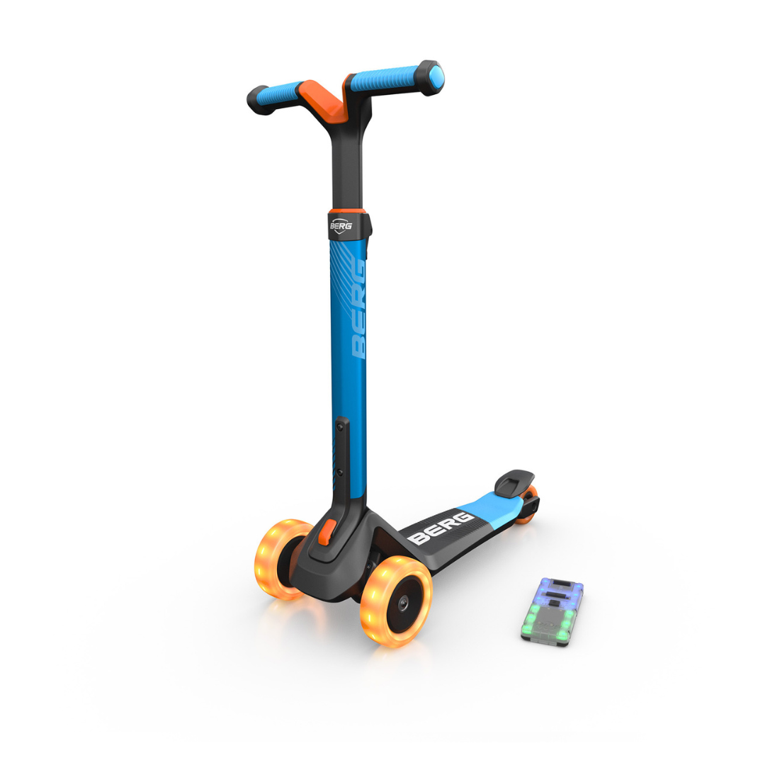 BERG Nexo - Foldable 3 wheeled lights and LED Deck - Blue