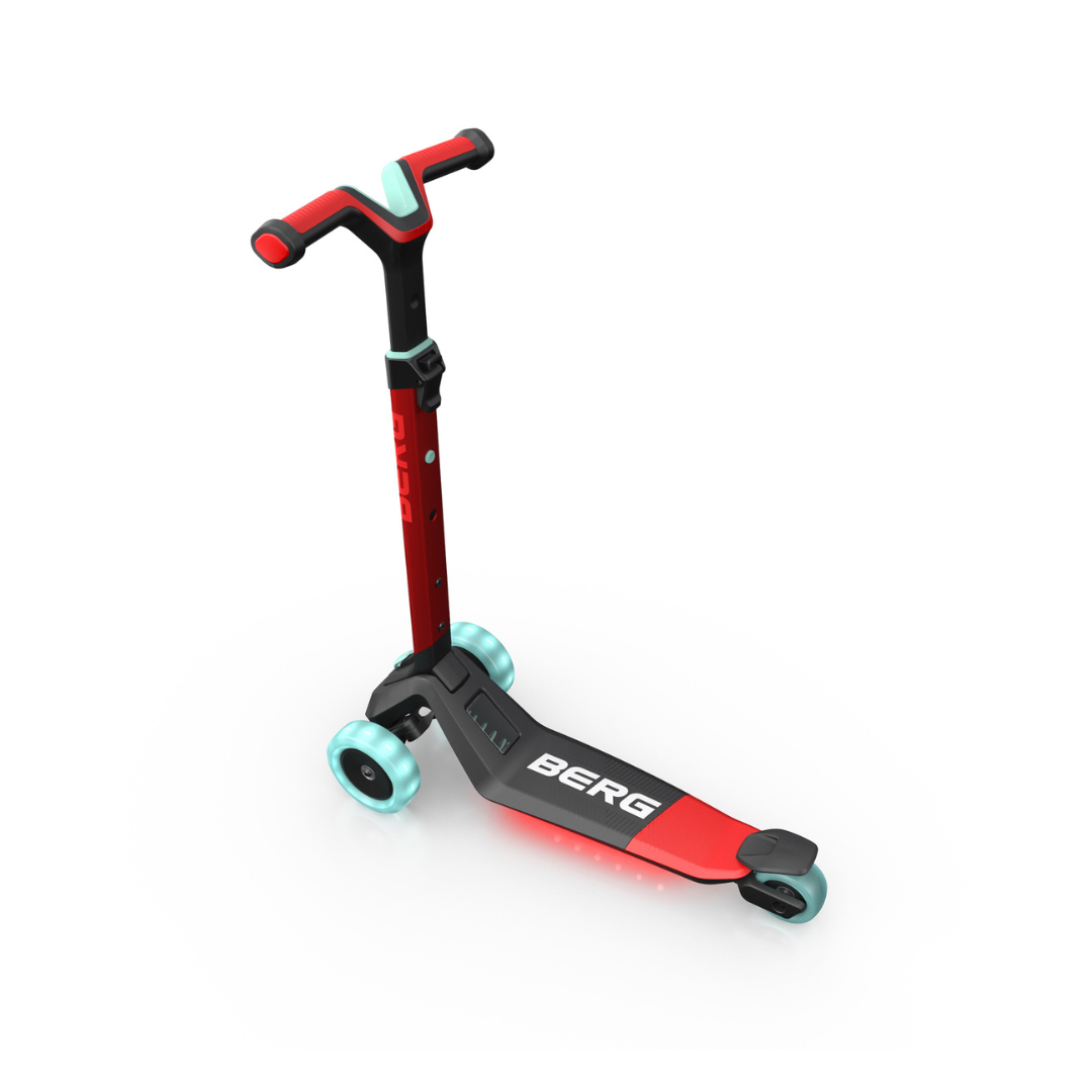 BERG Nexo - Foldable 3 wheeled lights and LED Deck - Red